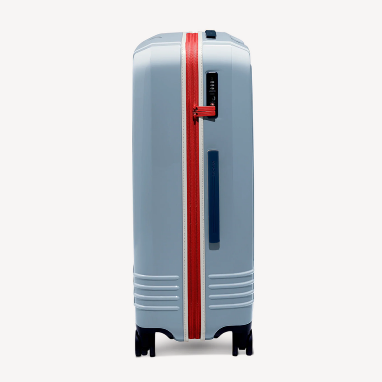 Americana Large Check-In Expandable