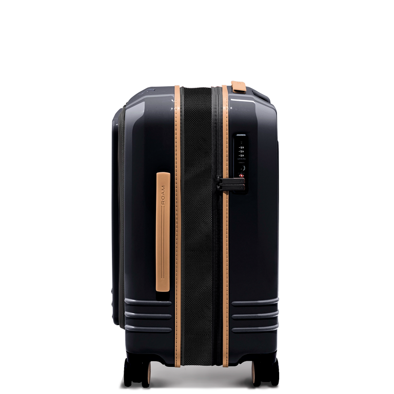 Expandable feature provides up to 31% more packing capacity – pack more for an extended stay.