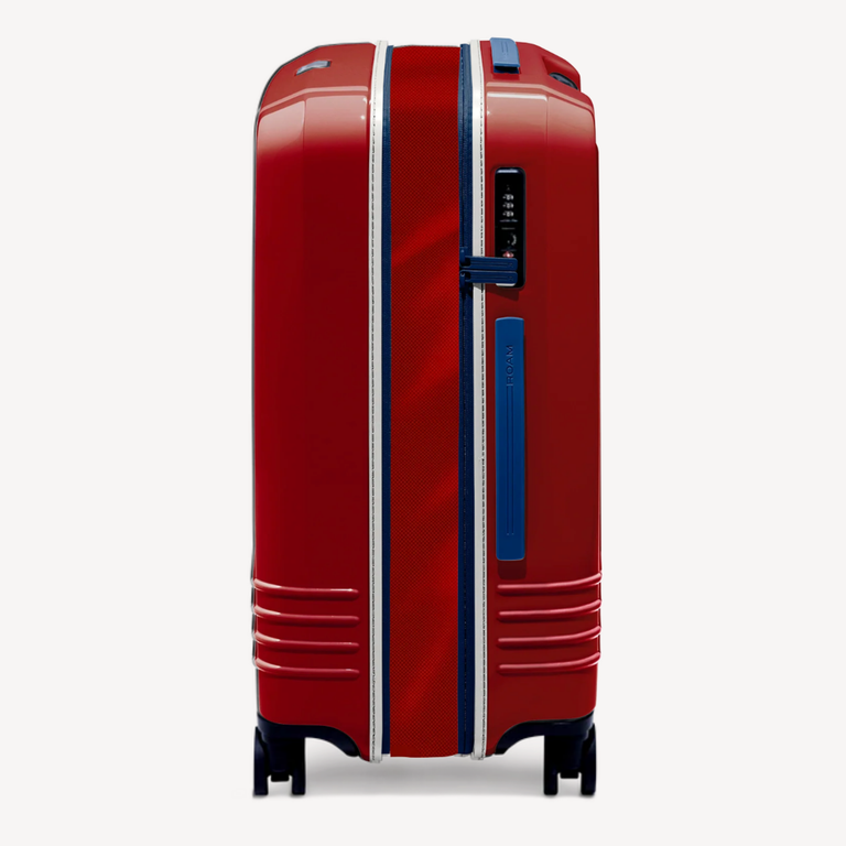 Americana Large Check-In Expandable