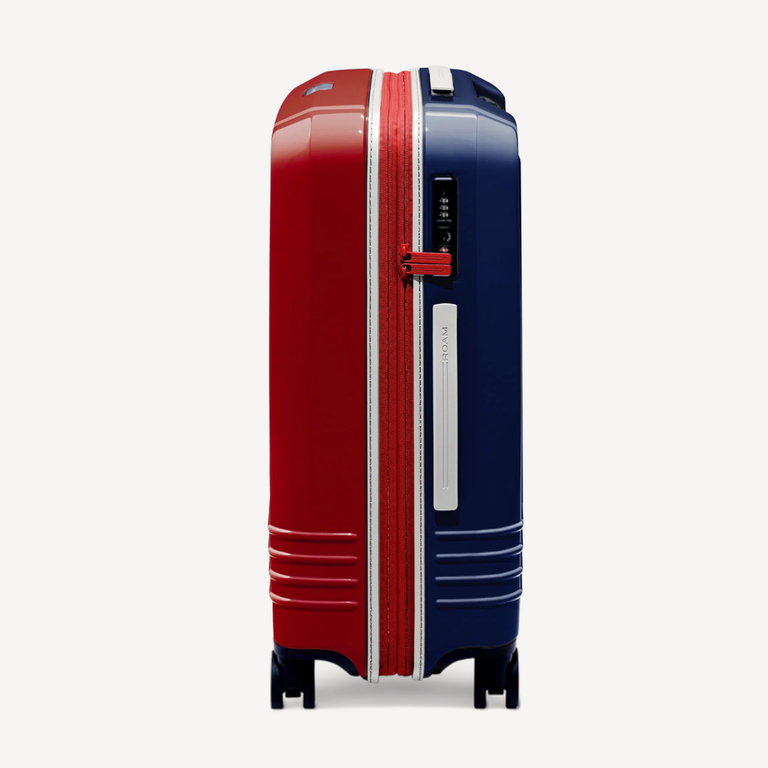 Americana Large Check-In Expandable