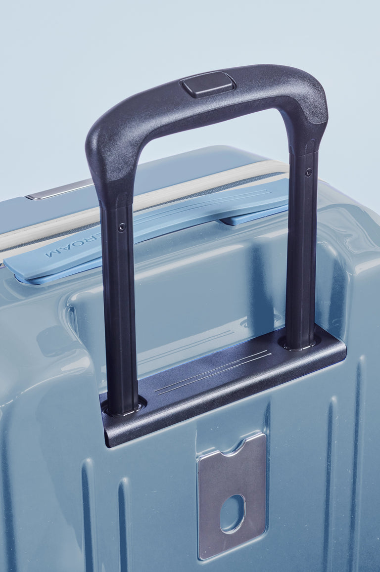 Retractable handles with four different height settings.