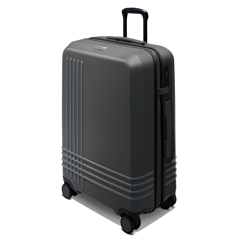 Roam cases are made with 50% recycled, ultra-lightweight polycarbonate to optimize strength and resilience.